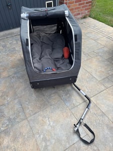 Doggyhut S-Line XXL remorque pour chien & buggy pour chien avec suspension 2 en 1 remorque de vélo pour chien Jogger à suspension jusqu'à 45 kg Photo du client 3
