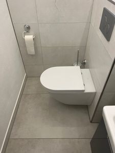 MSV Porta rotolo di carta igienica Appendi rotolo di carta igienica Mensola per bagno Bagno bianco - con ventose Foto del cliente 1