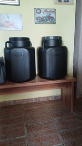 plasteo® 30 Liter Weithalsfass eckig mit Deckel und Griffen, Lebensmittelecht und BPA-Frei Gepäcktonne Sauerkrautfass Futtertonne Universalfass Kunden-Foto 2