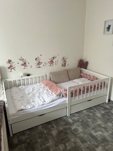 Homestyle4u Kinderbett 90x200 mit Rausfallschutz mit Matratze mit ® Standard 100 2 Bettkästen Lattenrost Weiß Kunden-Foto 1
