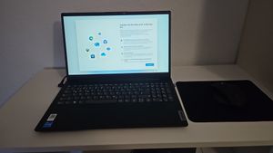 Lenovo Laptop | 15,6 Zoll FHD IPS Display | Intel Core i5-13420H | 8 x 4,60 GHz | 16GB RAM | 1000 GB SSD | Intel UHD Grapics | Windows 11 Kunden-Foto 1