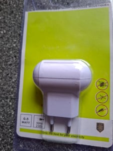Repellente per insetti da inserire nella presa di corrente, tecnologia a ultrasuoni, protezione dagli insetti, protezione dalle zanzare Foto del cliente 1