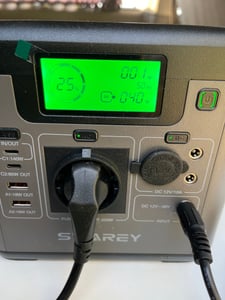 SWAREY 222Wh Power Station mit 100W Solarpanel, 300W AC-Ausgang, 65W USB-C Kunden-Foto 1