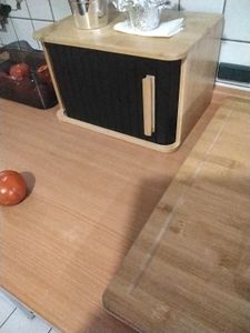 Praknu Brotkasten klein aus  Holz mit Schiebetür - Brotaufbewahrung 33x23cm - Platzsparend und stilvolle Brotbox für längere Frische - Schwarz Kunden-Foto 1