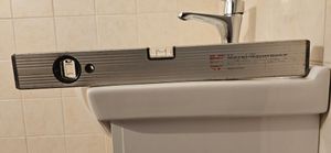 Badezimmerschrank mit Waschbecken auf Beinen 85x65 stehend weiß Mea mit länglichem Chromhahn Kunden-Foto 2