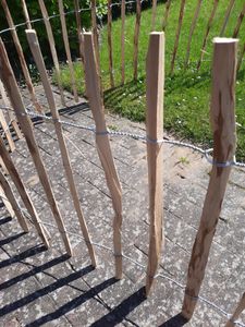 Staketenzaun in 26 Größen - Holzzaun aus Haselnuss - Gartenzaun Holz Höhen 50 cm - 150 cm Länge 5/10 Meter - Kastanienzaun für Garten (90cm x 5m) Kunden-Foto 10