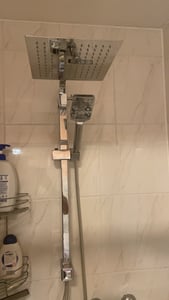 Zestaw prysznicowy SCHÜTTE SILVER RAIN, duża deszczownica, główka prysznicowa z 3 rodzajami strumienia, drążek prysznicowy z regulacją wysokości, chrom Zdjęcie produktu od klienta nr 1