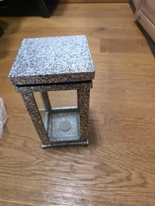 Vela para tumba, linterna para tumba, lámpara para tumba, luz para tumba, fabricada en resina, modelo Classico Foto del cliente 1