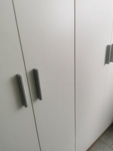 10 Stück Möbelgriffe UL Schwarz Lochabstand 96mm 128mm + Schrauben Kunden-Foto 2