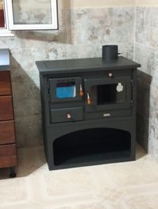 EEK A Poêle de cuisine à bois Prity 1P34 - 10 kw Photo du client 5
