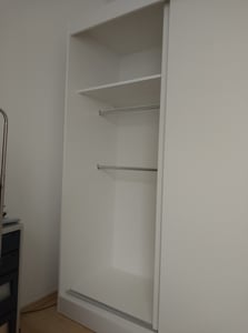 Schiebetürenschrank 180x200cm - Anthrazit Matt & Sonoma Eiche - Kleiderschrank GOLD - mit 5 Einlegeböden & 2 Kleiderstangen Kunden-Foto 3