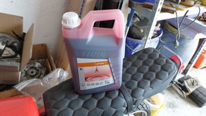 Stihl 07813198433 - 5 litres d'huile dede 2 temps Photo du client 1
