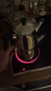 Set di teiere in acciaio inox Serenk Definition, teiera da 1 litro e casseruola da 2 litri, design a due piani, adatto all'induzione, superficie lucidata a specchio,  Türkiye Foto del cliente 2