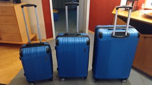 Sada kufrů s pevnou skořepinou, 3 kusy s kombinovaným zámkem TSA, 4 kolečka, ABS, pevná skořepina, cestovní kufr na kolečkách, kufr na kolečkách - antracitová barva Fotografie od zákazníka č. 1