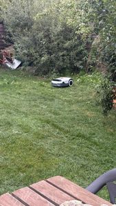 ANTHBOT M9 Robotická sekačka bez ohraničujícího kabelu, navigace GPS RTK, rozpoznávání překážek pomocí umělé inteligence, pro velké zahrady do 900 m², 3 měsíce NRTK Fotografie od zákazníka č. 1