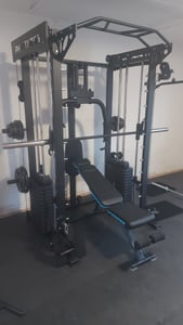 PH Fitness Power Rack con Smith machine, Cable Crossover e leg press – braccia jammer incluse, stazione di allenamento completa per palestra domestica e studio Foto del cliente 1