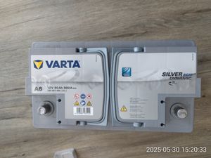 VARTA SILVER Dynamic AGM A7 Starterbatterie 12V 70Ah 760A/EN für Auto LKW Batterie Kunden-Foto 1