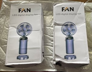 3-in-1 Mini Handventilator,USB-Handyhalter-Lüfter Tragbarer,5 Geschwindigkeitsstufen,3200mAh Akku,90° Faltbarer,LED-Display,12H-laufzeiten,Leise Kunden-Foto 1