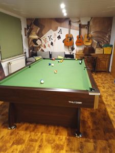 Biliardový stôl 9FT - THUNDER® BOLD-BLACK-9FT - MDF hracia plocha so systémom návratu gúľ - čierny dizajn Fotografia od zákazníka č. 1