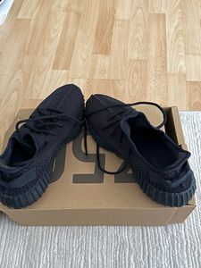 adidas Yeezy Boost 350 V2 Onyx - EU 43 1/3 Kunden-Foto 2
