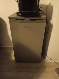 Telefunken CF-34-101-B Gefrierschrank (4-Sterne) / Höhe 82,1 cm / 160 kWh / 63 L Nutzinhalt Kunden-Foto 1