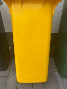 GARDIVO Mülltonne 120 Liter Abfalltonne Reststofftonne Mülleimer mit 2 geräuschlosen Rädern Klappdeckel mit zwei Griffen Gelb Kunden-Foto 2