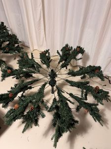 COSTWAY 240cm LED albero di Natale artificiale, albero di Natale con sistema pieghevole e supporto in metallo, albero di Natale decorato, albero di Natale artificiale ideale per casa, ufficio, negozi e hotel Foto del cliente 1