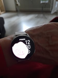 Maoo Ventura AMOLED Smartwatch Damen, RVS und 3x Silikonarmband, Schrittzähler, Herzfrequenzmesser, Schlafmonitor, Multisport, Android & iOS, Silber Kunden-Foto 1