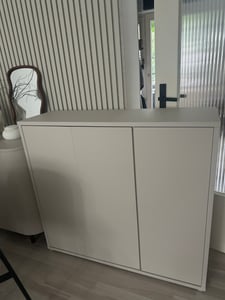 Schuhkommode >ALICE SPRINGS< 3 Türen, push to open, sandfarbig - 109,2x99,1x34,9cm (BxHxT) Kunden-Foto 1