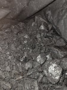 Uhlí (Steinkohle) 25 kg, antracitové uhlí 5-50 mm, vysoká výhřevnost, palivo do krbových kamen, značka GiDeli Fotografie od zákazníka č. 6