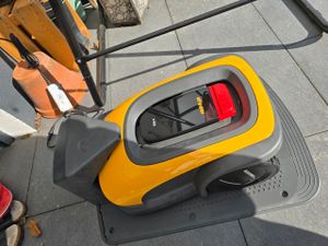 STIGA Rasenroboter A 300, kabellos, autonom, für Rasenflächen von 450 m² Kunden-Foto 8