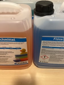 4 x 5 L Flüssigwaschmittel Konzentrat orange Universal Color GRATIS Ausgießer Kunden-Foto 4