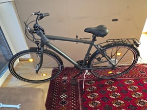 PROPHETE ENTDECKER 100 Trekking Herrenrad 28" Nachtgrau Matt – Shimano Tourney 18-Gang, V-Bremsen, LED-Beleuchtung, Alu Rahmen 52 cm Kunden-Foto 1