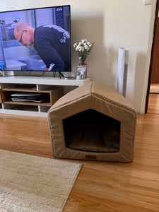 Hundehütte für drinnen mit Kissen -46x50x29 cm- Weiche Hundebude aus Oxford-Gewebe, wasserabweisend, leicht & kompakt | Doggy Kunden-Foto 1