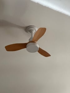 Deckenventilator mit Beleuchtung und Fernbedienung 24W LED Leise Deckenleuchte Weiß Ventilator Mit Dimmbar Timer Einstellbare Windgeschwindigkeit Kunden-Foto 1