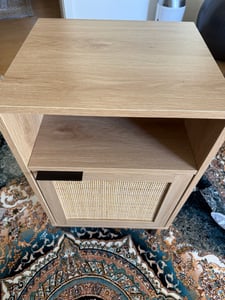 Tavolino notturno COSTWAY, comodino con porta in rattan e vano aperto, struttura in metallo, dimensioni 40 x 35 x 65,5 cm, colore naturale Foto del cliente 2