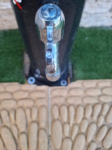 KESSER® Doccia solare da giardino, modello ad arco, acqua calda fino a 60°C, inclusa copertura protettiva Foto del cliente 1