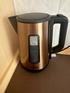 Bestron Wasserkocher - Fassungsvermögen: 1,7 Liter - Watt: 2200 - Farbe: Kupfer Kunden-Foto 1
