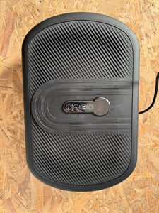 FunLife V8 vibračná doska – 180 úrovní intenzity, 5 programov, Bluetooth reproduktor, odporové gumy, tichá prevádzka, cvičenie pre celé telo, maximálna nosnosť 120 kg Fotografia od zákazníka č. 2