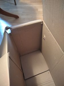 Case sind alle, im meinem Fall 3 Stück beschädigt 