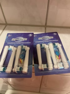 32 Aufsteckbürsten für Oral B Ersatzbürsten mit Aktivkohle Borsten Bürstenköpfe elektrische Zahnbürsten Dentalogix Kunden-Foto 1