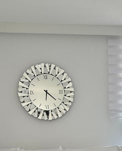 Zegar ścienny WISFOR 80 cm, okrągły zegar dekoracyjny, zegar kuchenny Atmosphera, zegar biurowy do salonu, ciche cyfry rzymskie, szkło Zdjęcie produktu od klienta nr 2
