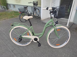 Milord Komfort Fahrrad Retro Vintage Damenfahrrad, 28 Zoll, Schwarz-Creme, 7 Gang Shimano Kunden-Foto 2