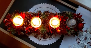 COM-FOUR® Adventskrans, langwerpig, kaarsenhouder voor kerst, geschikt voor 4 kaarsen, kaarsenhouder, adventsdecoratie, XL adventskaarsenhouder, kaarsenrek als tafeldecoratie Klantenfoto 1