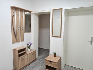 CDF Garderobe | Farbe: Eiche Artisan | Großer Spiegel | Kleiderbügel | Geräumiger Schuhschrank | Ideal für Diele, Flur | Praktische Ablagen Kunden-Foto 2