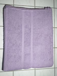 Premium Frottee Duschtuch 70x140 cm in Mauve Lila von StickandShine in 500g/m² aus 100% Baumwolle Kunden-Foto 1