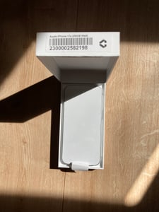 Apple iPhone 17e 256GB Nero Foto del cliente 2