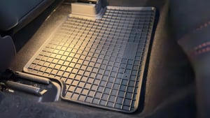 Passgenaue Gummifußmatten und Laderaumwanne von Z4L passend für SEAT Arona ab 2017 Kunden-Foto 2