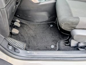Tappetino anteriore sinistro di alta qualità per Citroen C3 Aircross 2017-2024 Foto del cliente 1