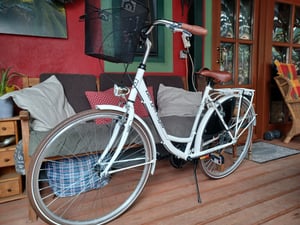 Bergsteiger Paris 28 Zoll Damenfahrrad, ab 160 cm, Korb, Fahrrad-Licht, Shimano 6 Gang-Schaltung, Damen-Citybike, Damenrad im Retro-Design Kunden-Foto 4